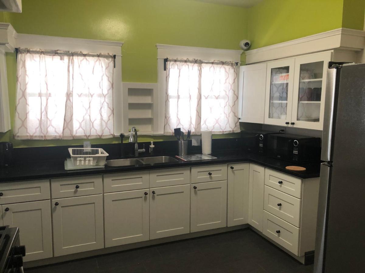 The Wilshire Metro Hostel Los Angeles Ngoại thất bức ảnh